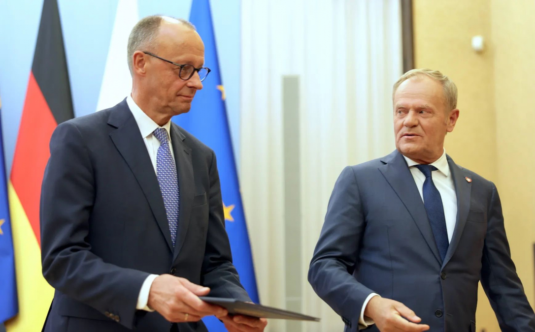 Туск и Мерц поспорили из-за выплат жертвам нацизма