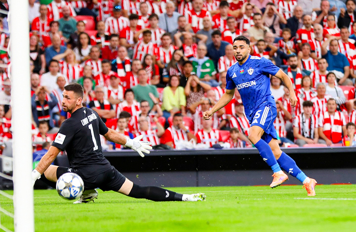 Испанский клуб оштрафован за поведение болельщиков на матче против Карабаха»