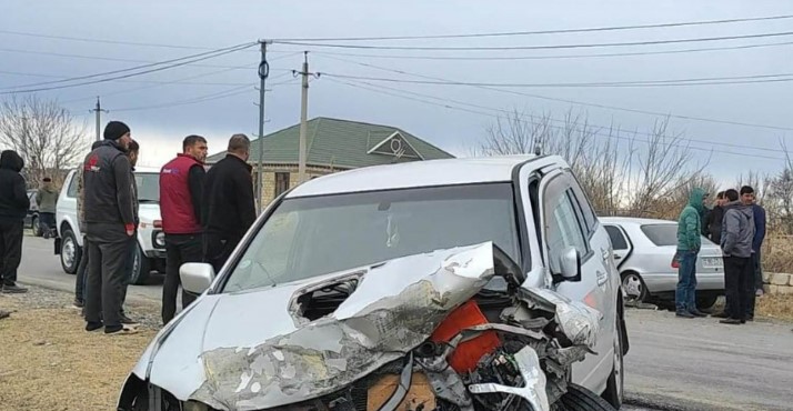 В результате автоаварии в Тертерском районе пострадали люди