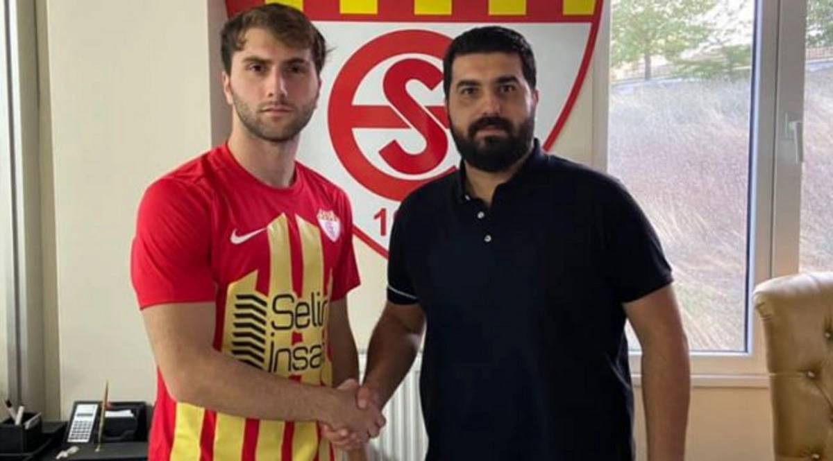 В Турции задержали экс-футболиста сборной Азербайджана