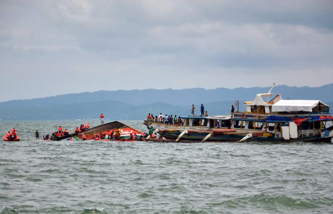 Крушение парома произошло на Филиппинах, множество погибших