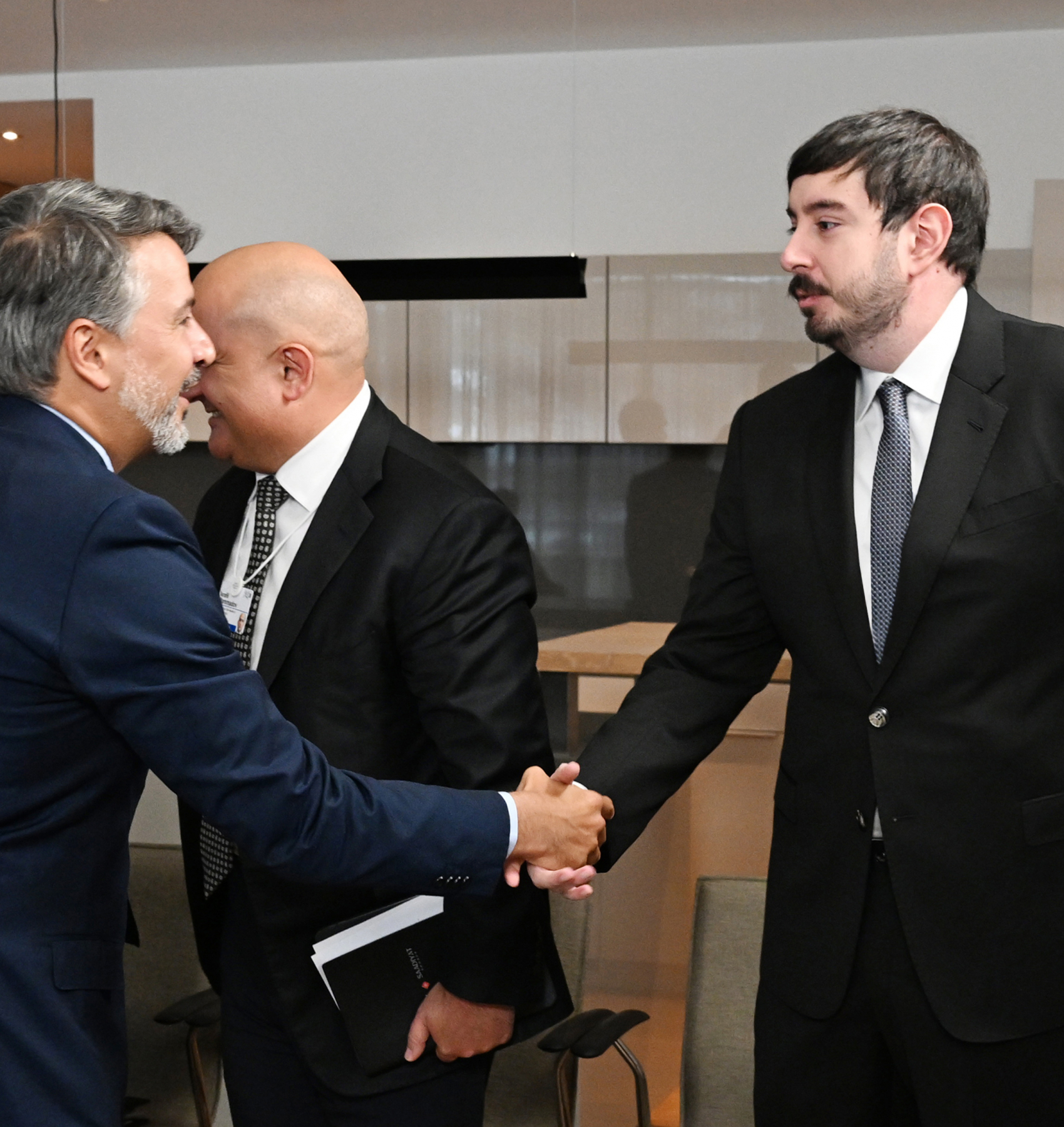 Ильхам Алиев проводит встречи в Давосе