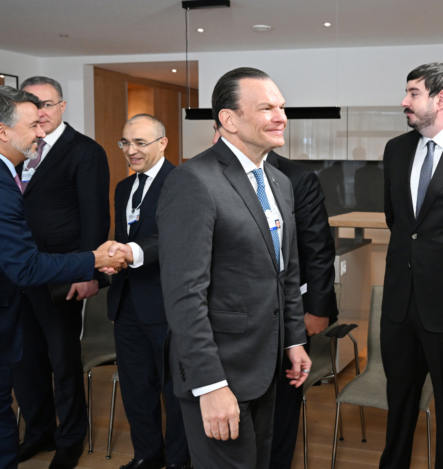 Ильхам Алиев проводит встречи в Давосе