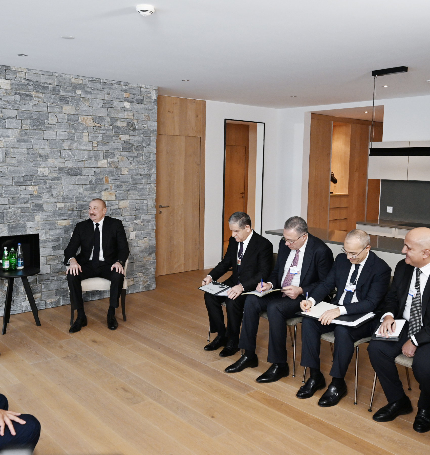 Ильхам Алиев проводит встречи в Давосе