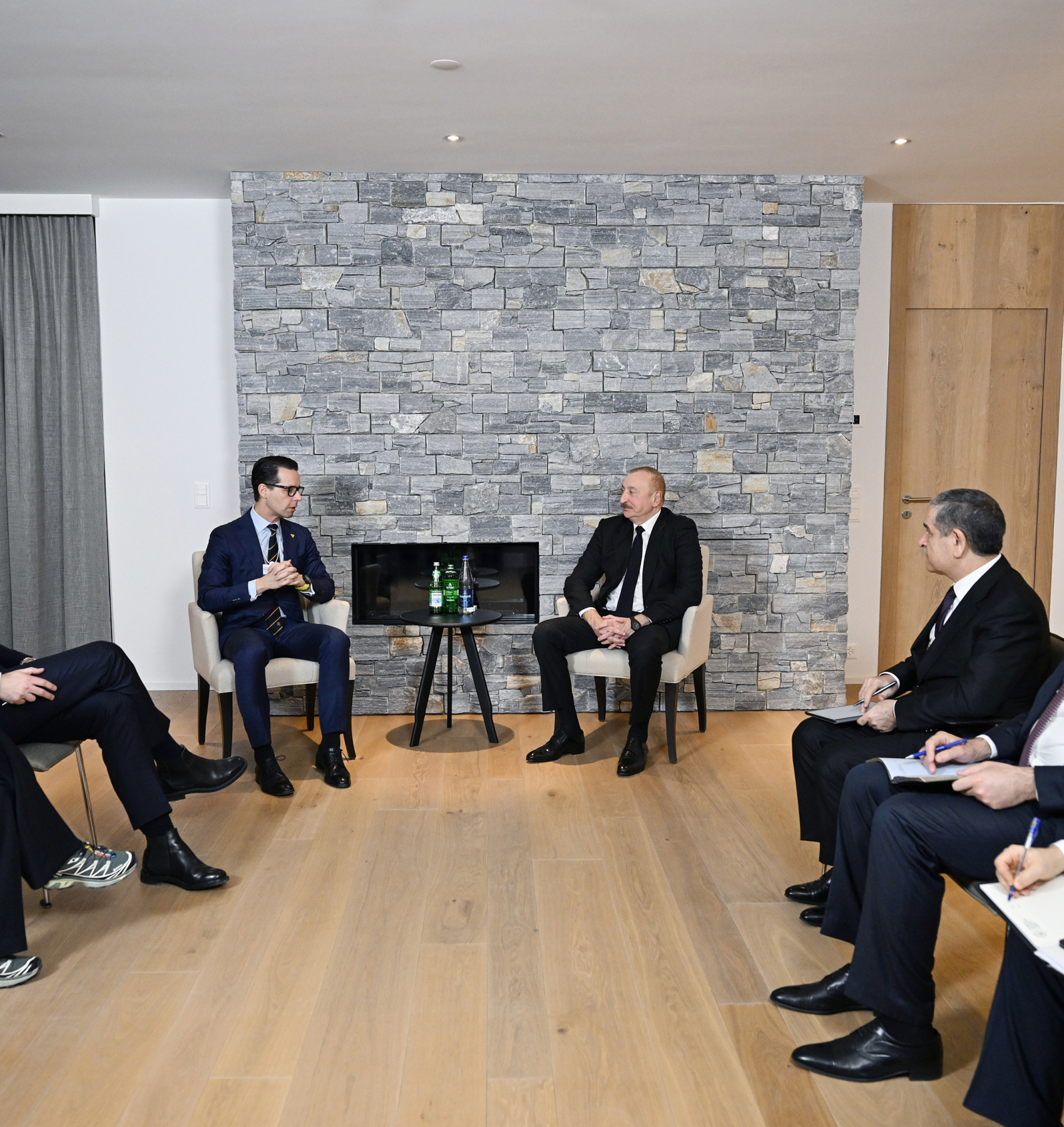 Ильхам Алиев проводит встречи в Давосе