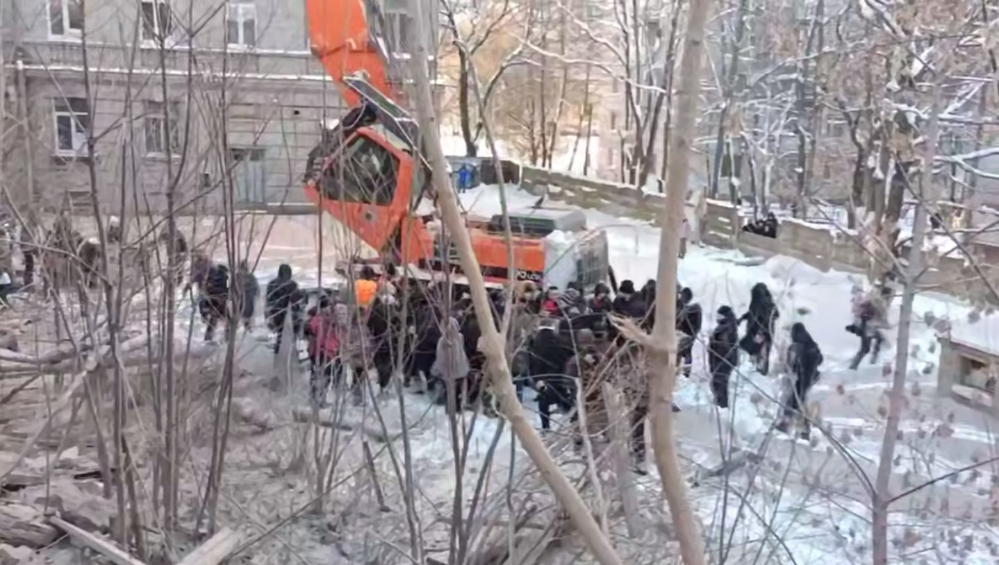 "Питер не Баку, убирайтесь вон из города". Ксенофобские лозунги в "культурной" столице РФ