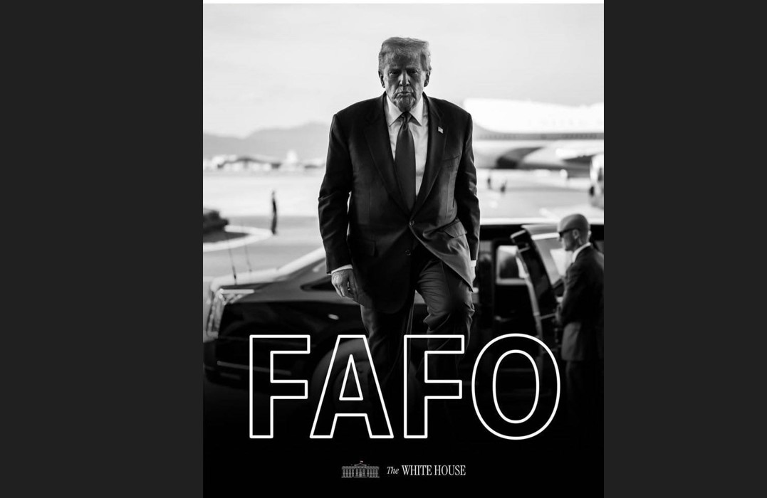 Белый дом показал постер с Трампом с нецензурным выражением 3 Белый дом показал постер с Трампом с нецензурным выражением