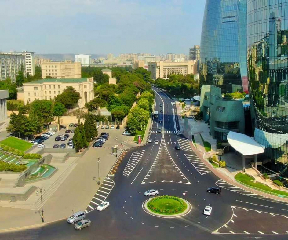 Завтра в Баку будет ограничено движение транспорта на некоторых дорогах