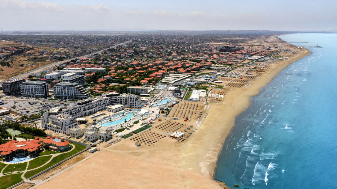 Алиев: Более 70% владельцев жилья в Sea Breeze - местные жители, покупательная способность населения растет