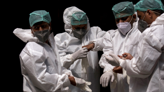 В Индии бушует смертельный вирус. Какова ситуация в Азербайджане?