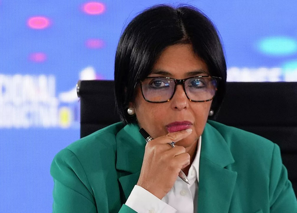 Делси Родригес делает ставку на всеобщую амнистию