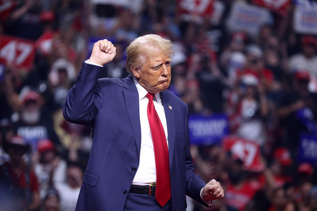 Президент Колумбии назвал Трампа старым маразматиком