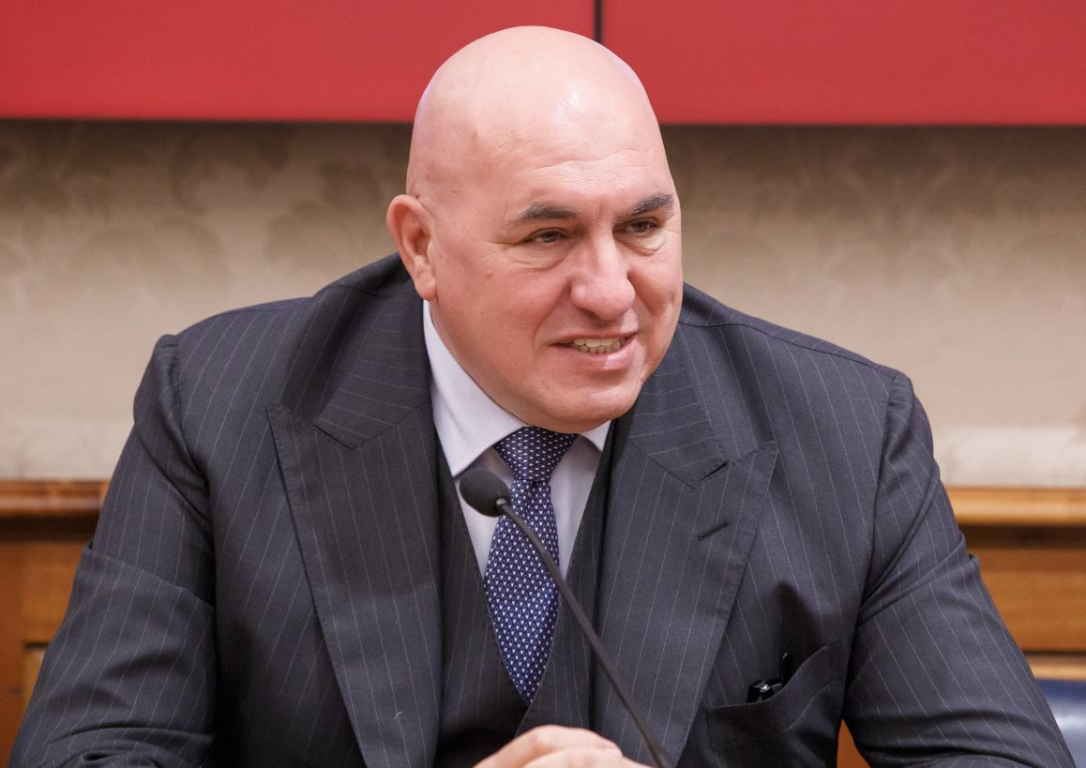 Министр обороны Италии назвал анекдотом отправку европейских военных в Гренландию