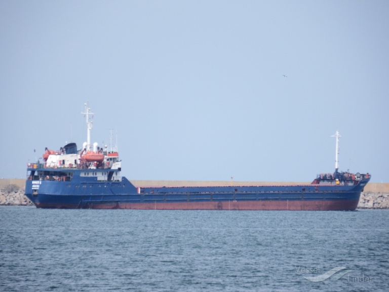 Иранский сухогруз подал сигнал бедствия в Каспийском море