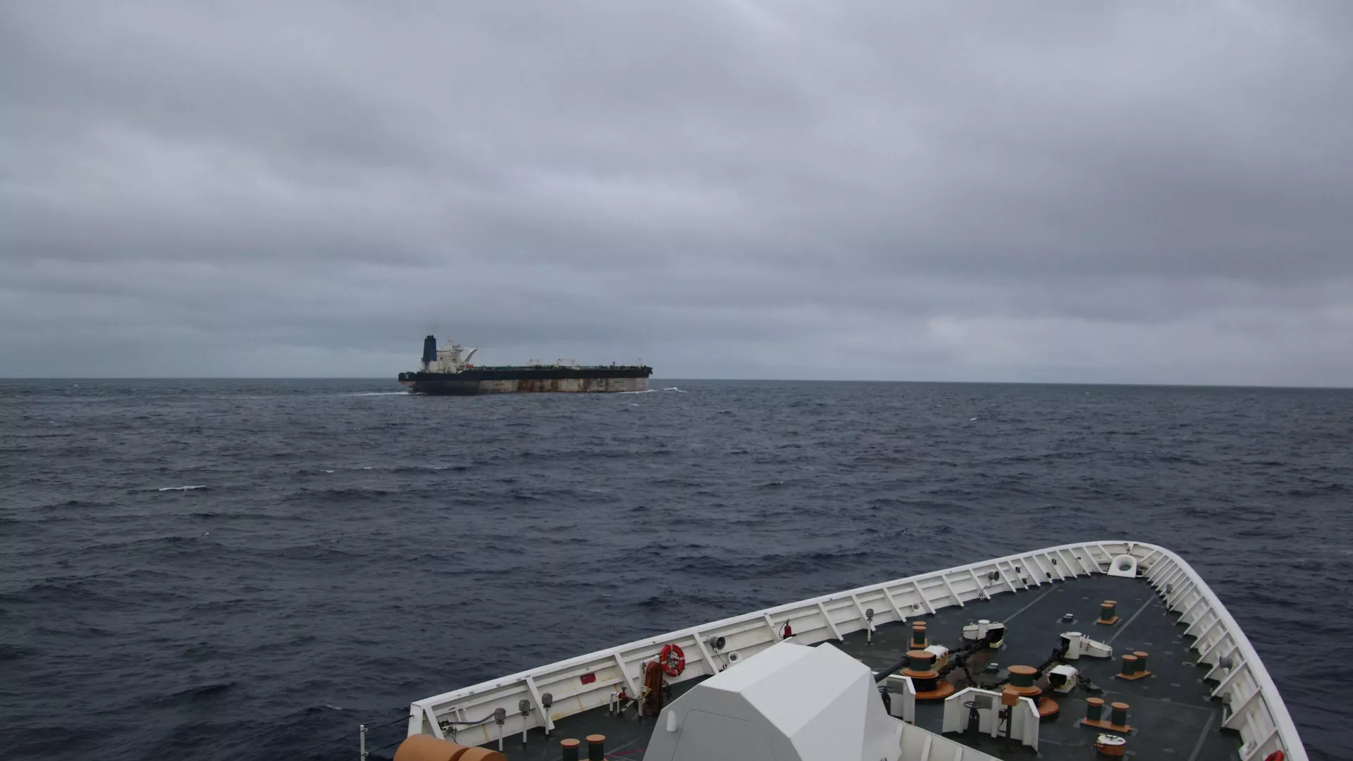 Москва резко отреагировала на захват американцами танкера «Маринера» 3 Москва резко отреагировала на захват американцами танкера «Маринера»