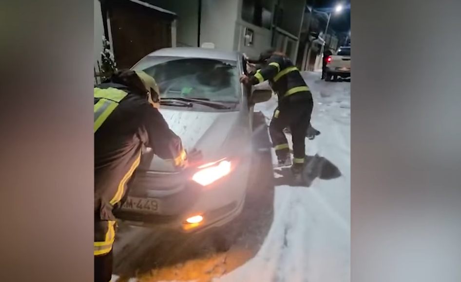 В Ханкенди и Керкиджахан спасены застрявшие на дорогах граждане