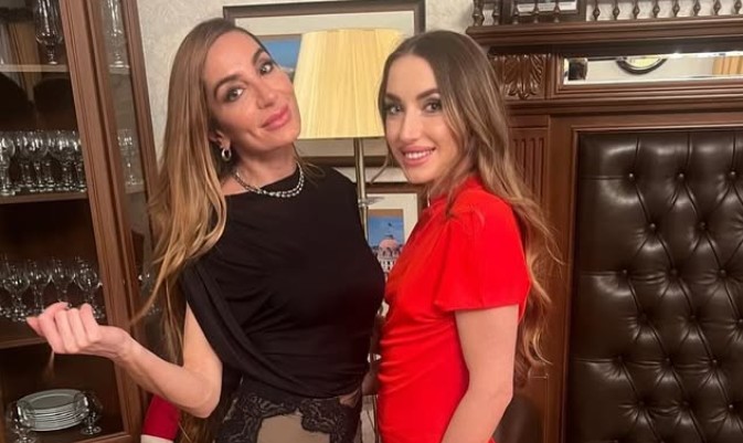 Алена Алиева поздравила Арзу Алиеву 2 Алена Алиева поздравила Арзу Алиеву