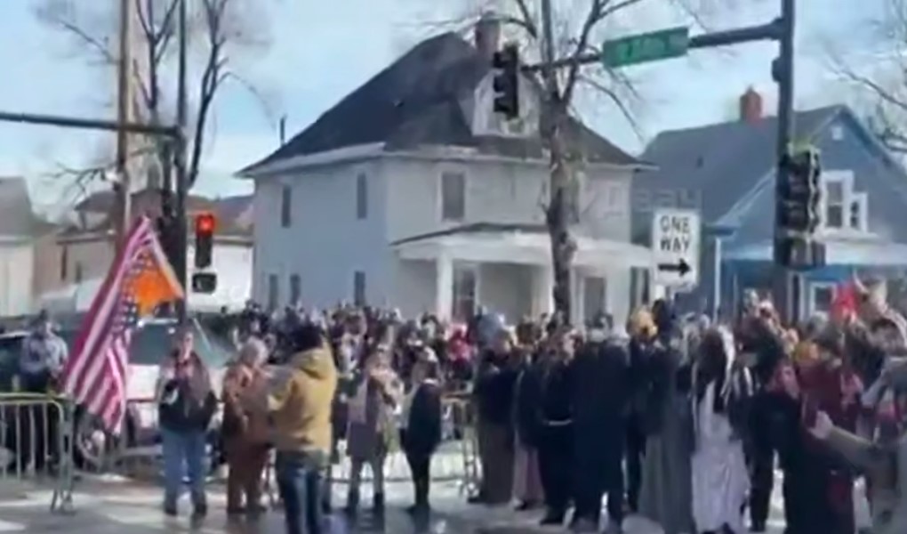 США охватили протесты после убийства активистки