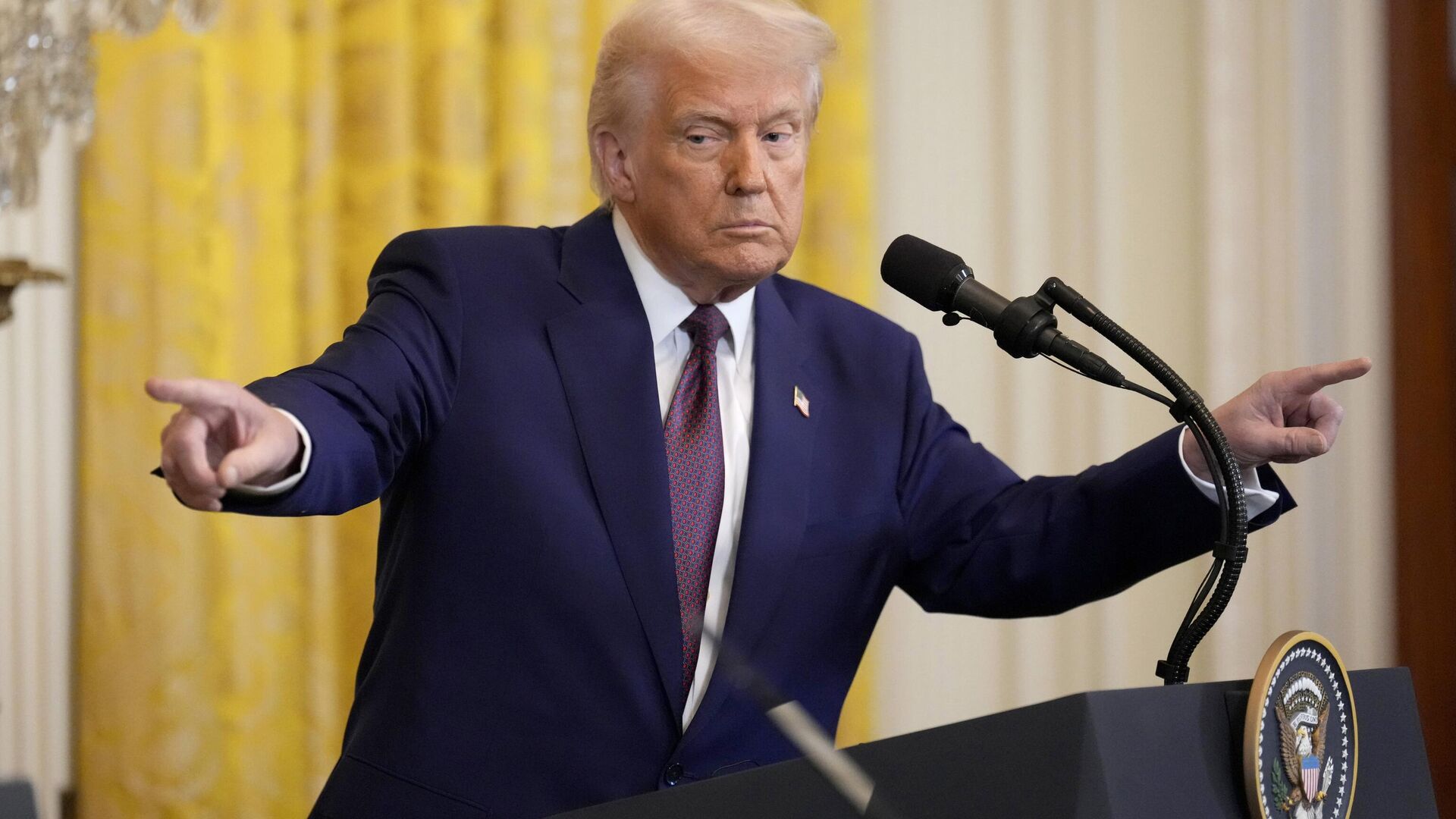 Трамп рассматривает возможность крупного удара по Ирану, Тегеран ответил 3 Трамп рассматривает возможность крупного удара по Ирану, Тегеран ответил