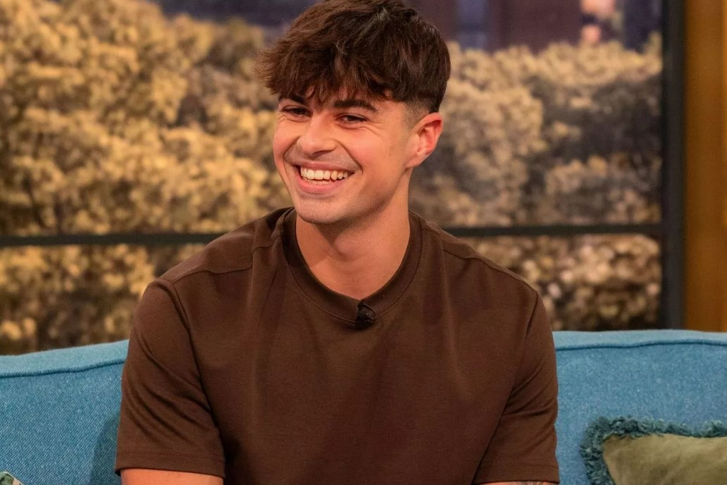 Англичанин сделал состояние на грязных носках