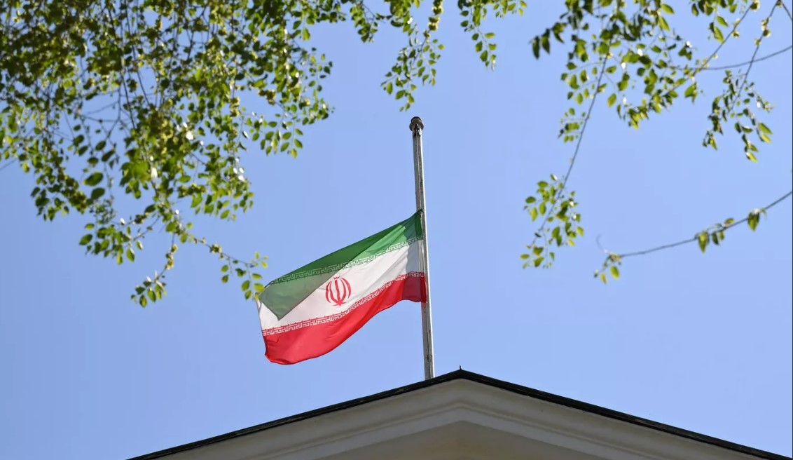 Иран на три дня погружается в траур