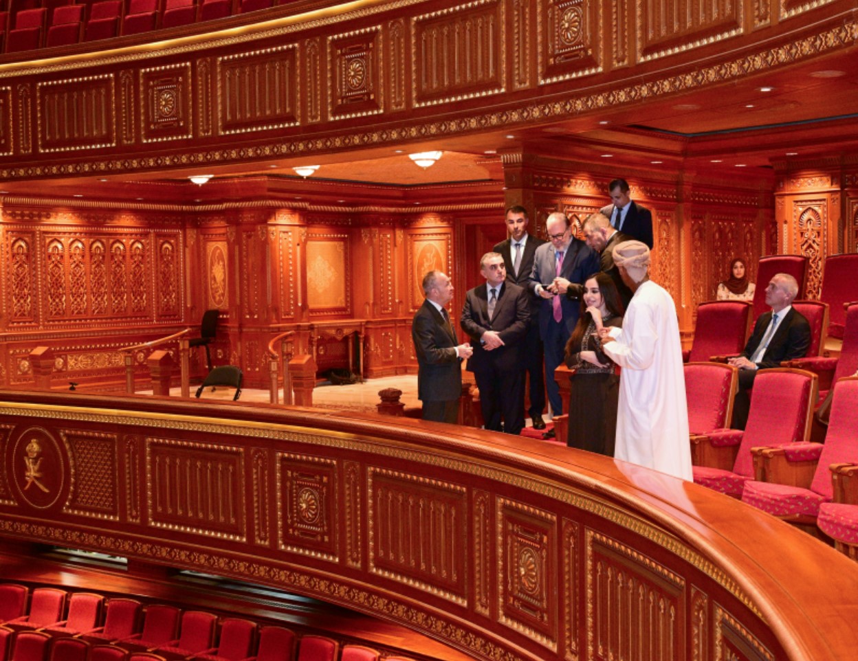 Лейла Алиева посетила Королевский оперный театр в Маскате