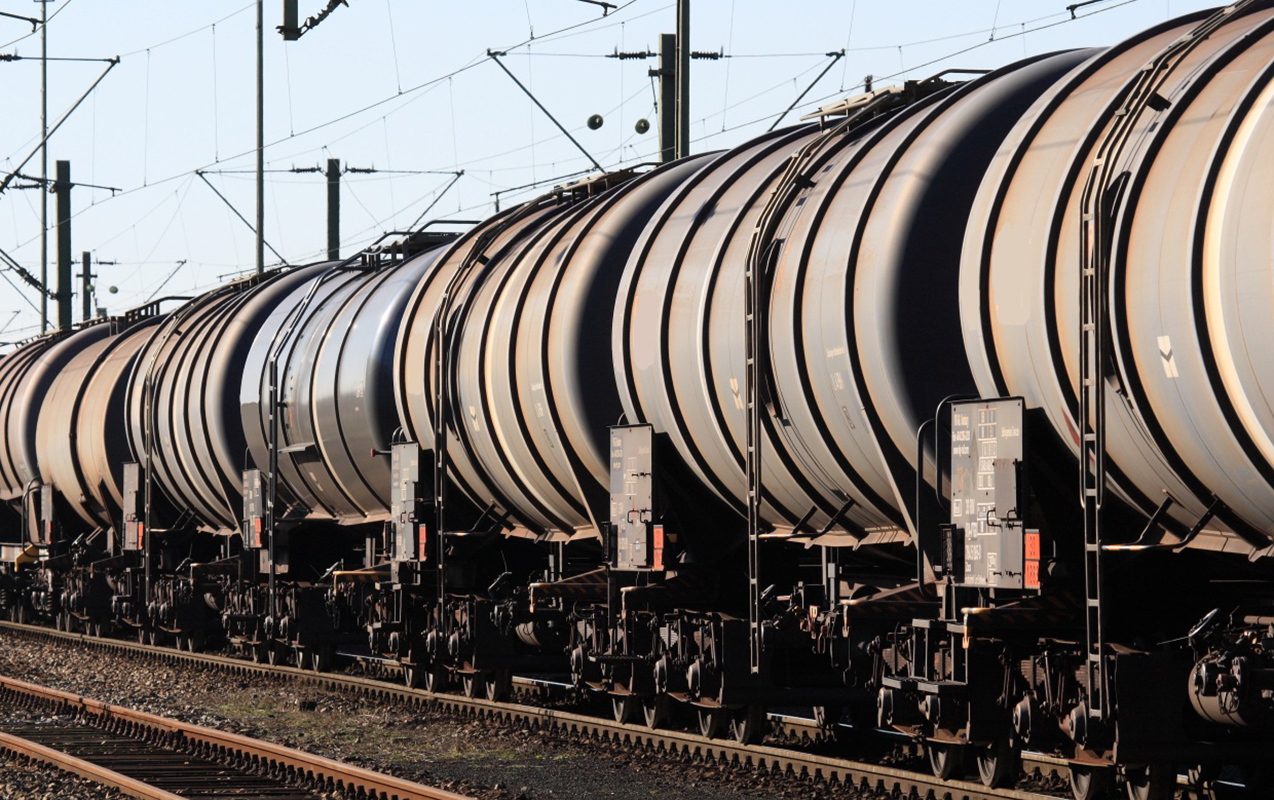 Азербайджан отправил в Армению вторую партию нефтепродуктов 3 Азербайджан отправил в Армению вторую партию нефтепродуктов