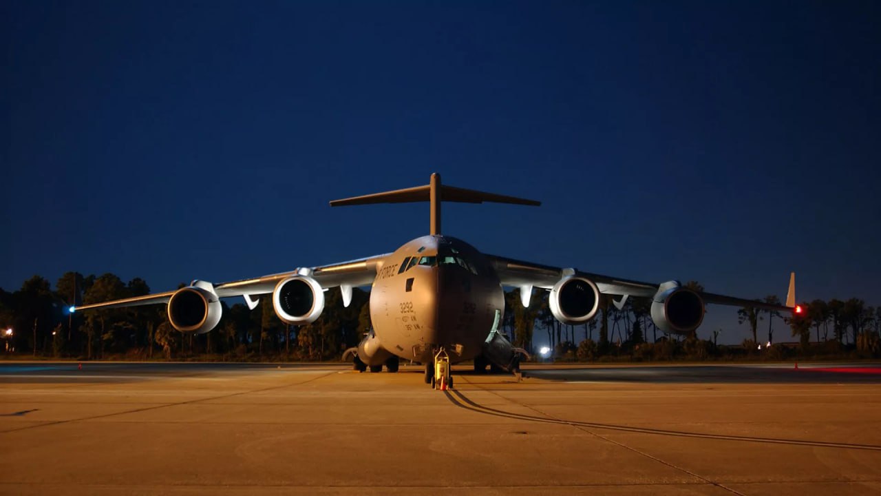 США перебрасывают военные самолеты на Ближний Восток из-за Ирана