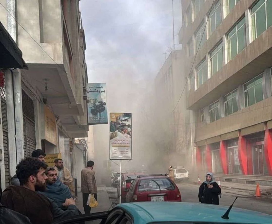 Мощный взрыв сотряс Кабул, множество погибших