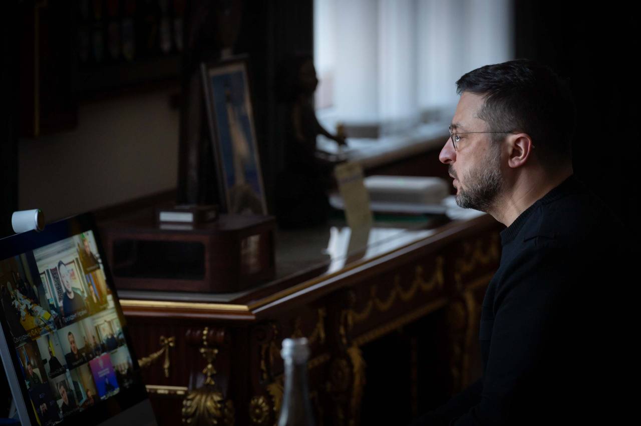 Зеленский рассказал, что большая часть Киева до сих пор обесточена