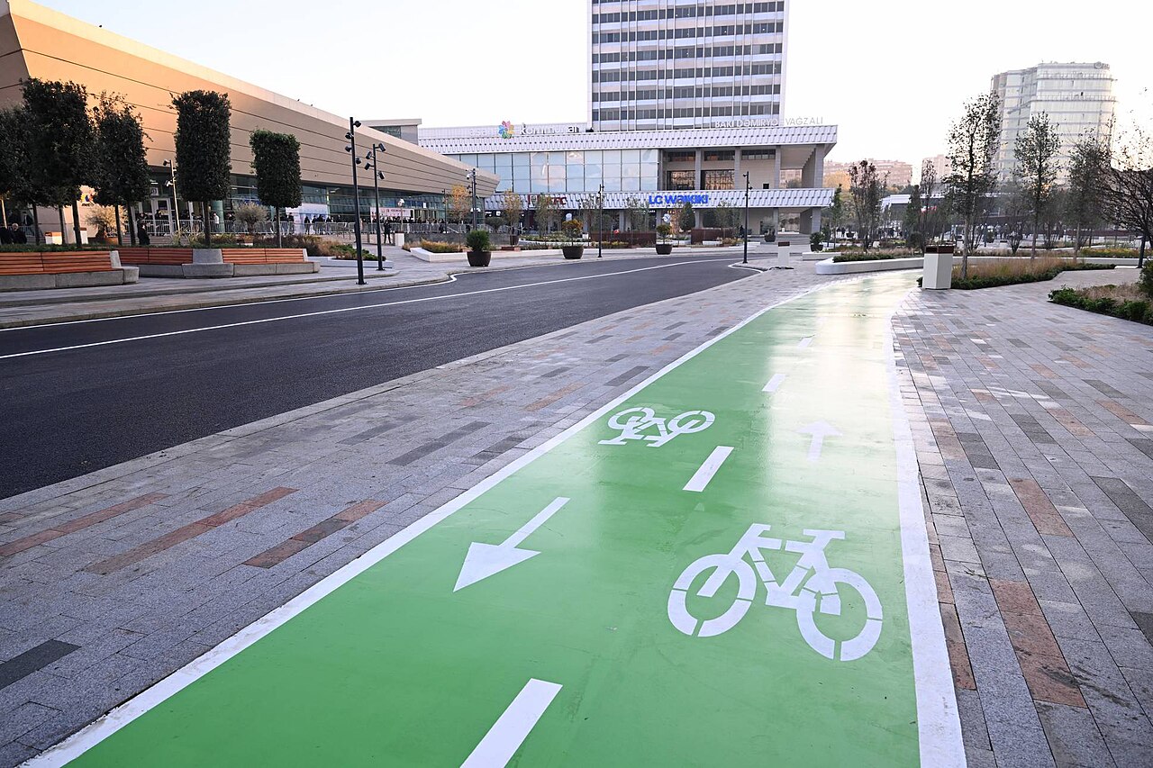 Названа общая протяженность велосипедных полос в Баку