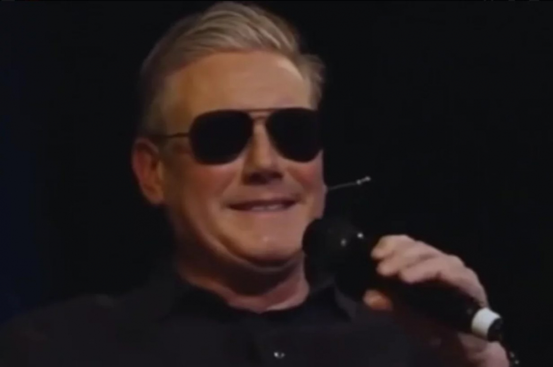 Стармер примерил на себя образ из «Топ Гана» и вспомнил Макрона