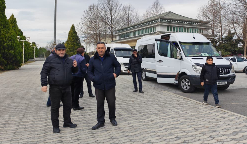 В четыре села Агдеринского района отправилась первая группа жителей