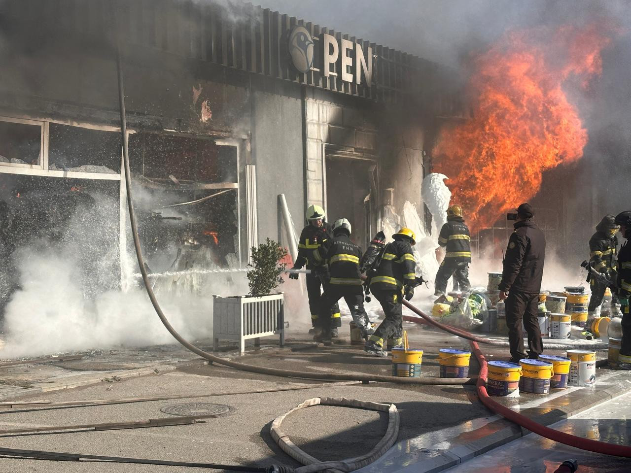 Пожар на проспекте Зии Буниятова потушен