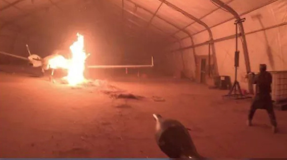 Боевики ИГ атаковали аэропорт и обстреляли турецкий самолет