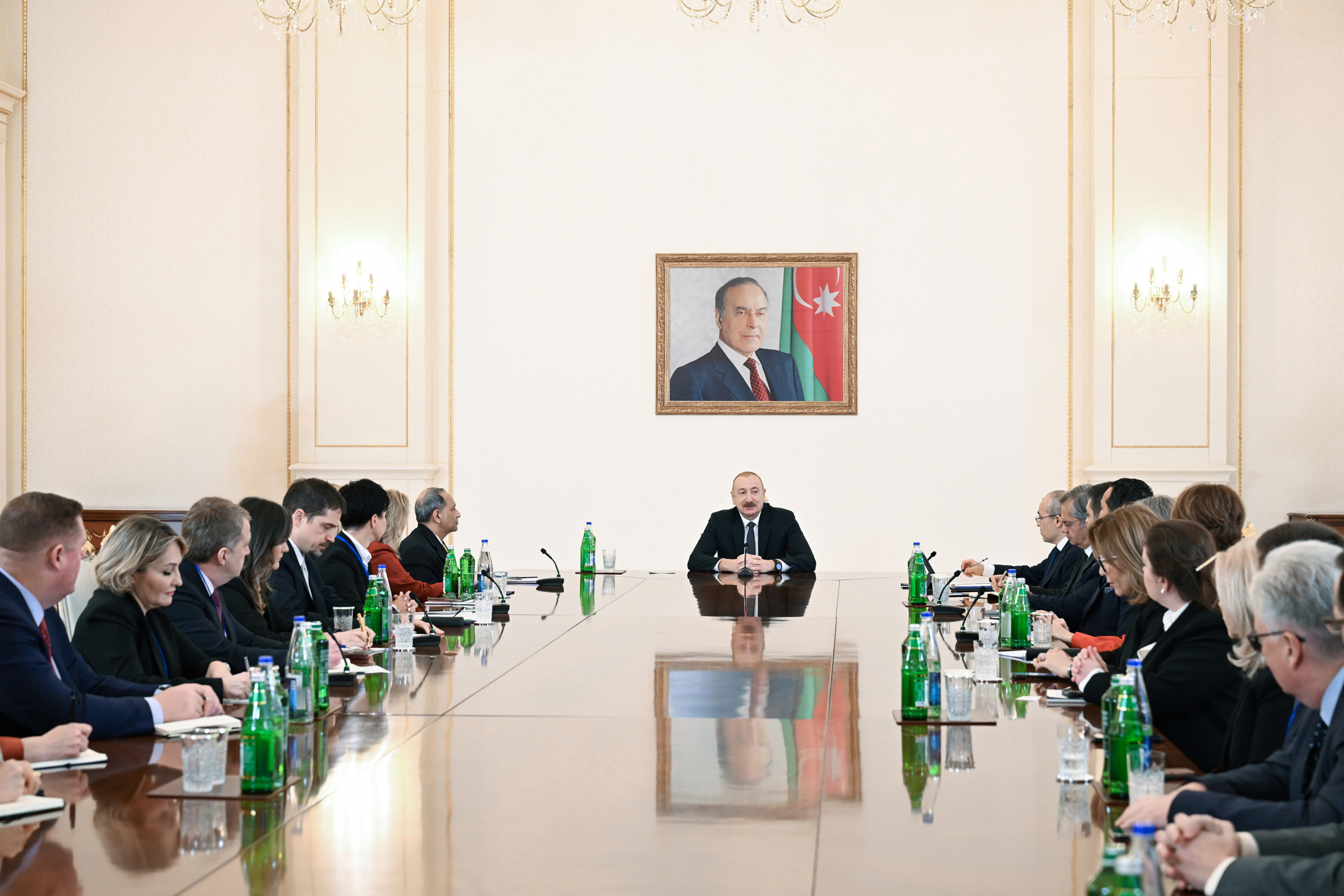 Ильхам Алиев принял делегацию Торговой палаты США