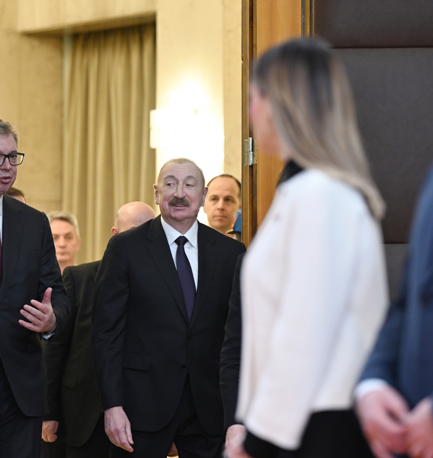 Алиев встретился с Вучичем, состоялся обмен документами между странами