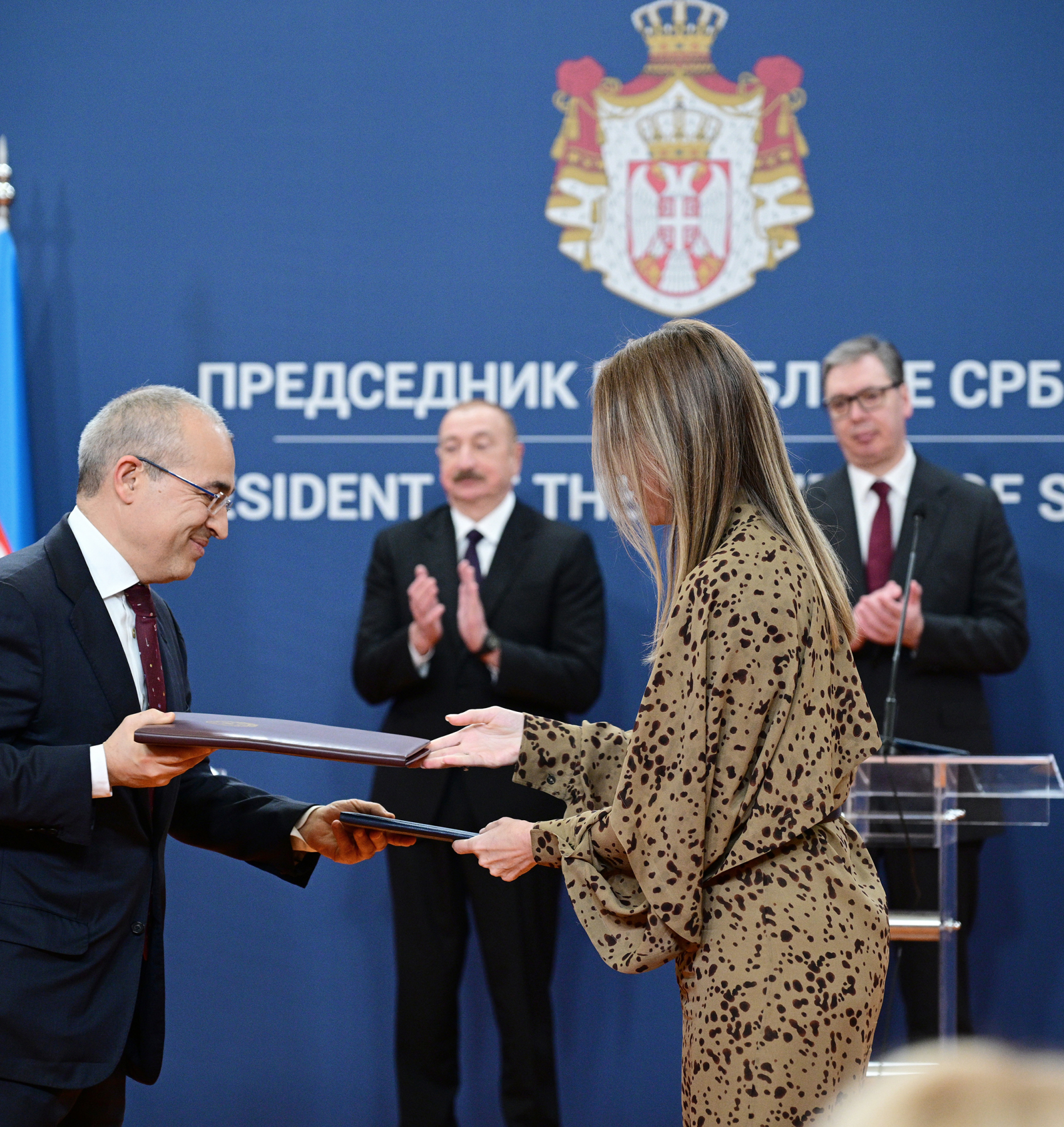 Алиев встретился с Вучичем, состоялся обмен документами между странами