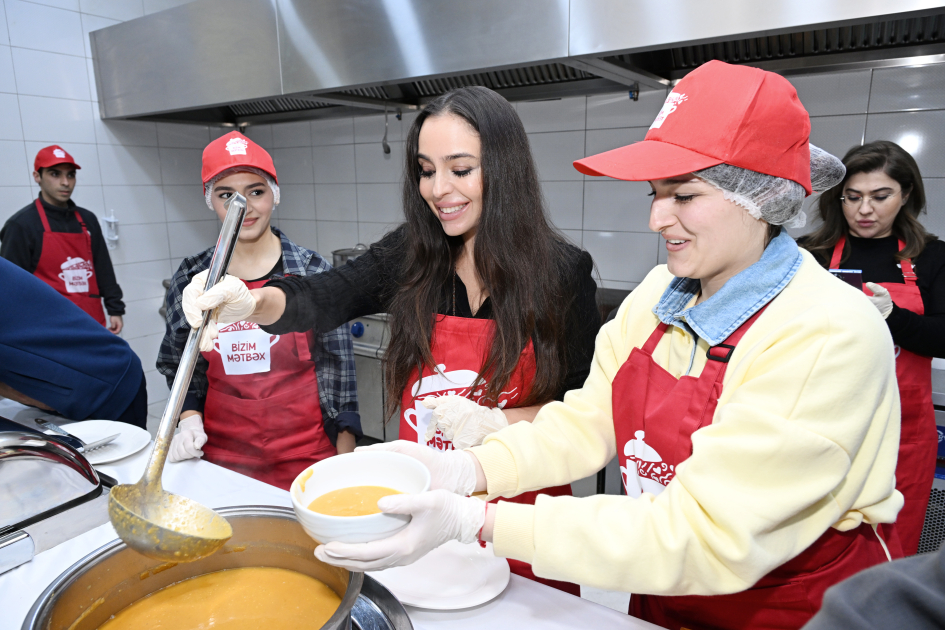 Лейла Алиева приняла участие в ифтаре вместе с семьями шехидов