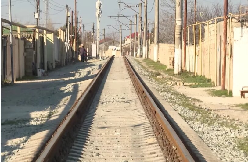 В Баку снесут дома для восстановления железной дороги