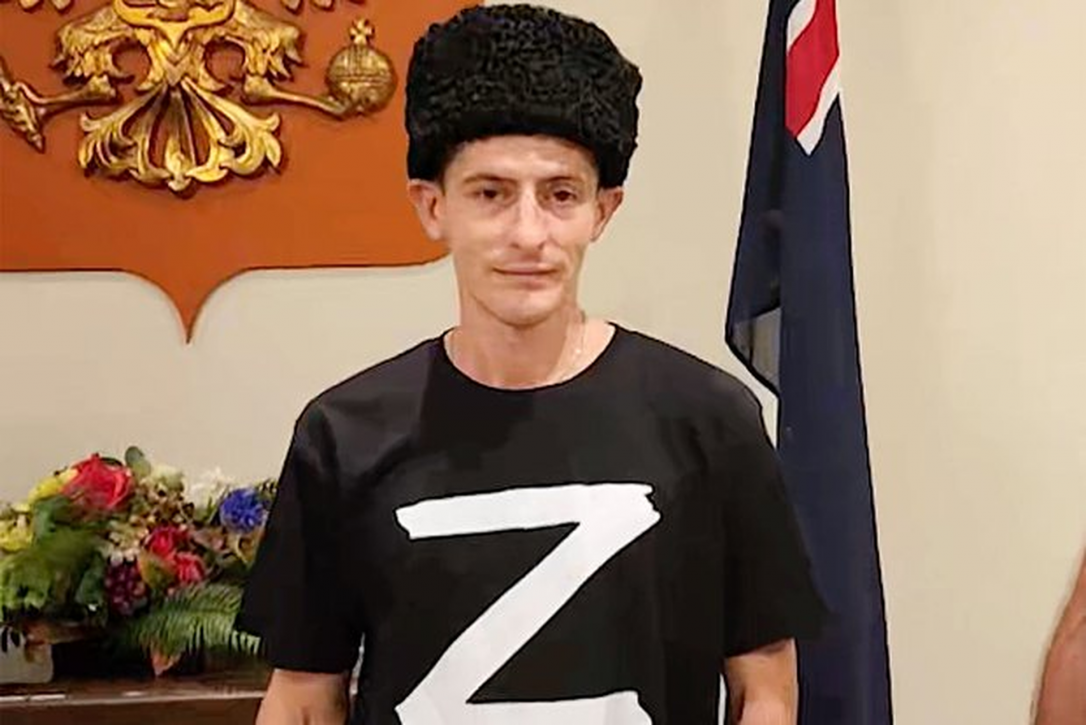 Пасынок Сырского хочет переехать в Россию