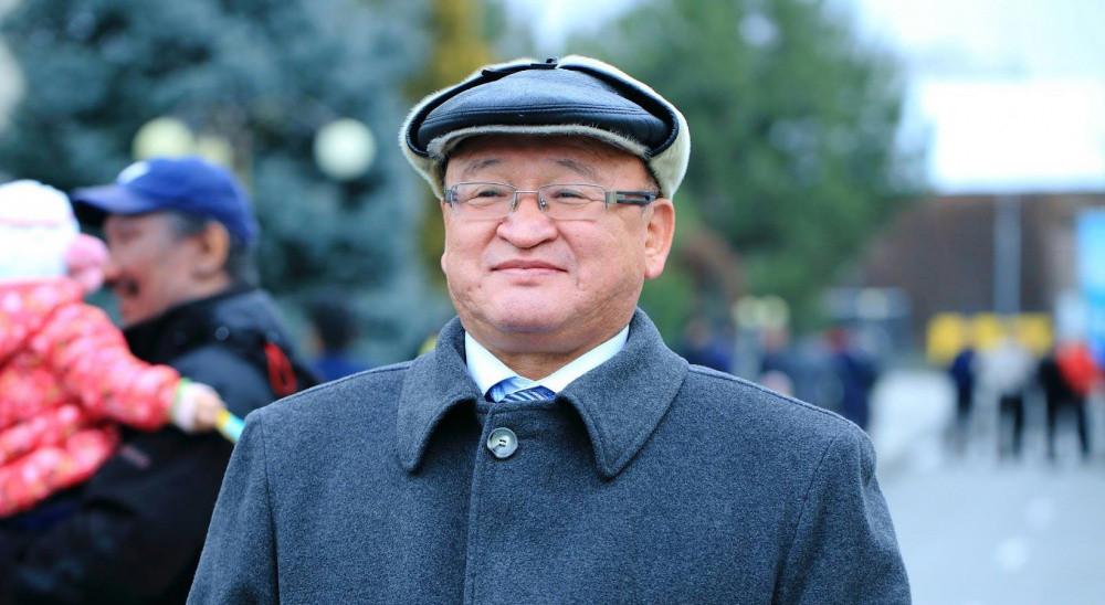 Распад тандема в Кыргызстане: Ташиев ушёл, а Жапаров забрал всю власть