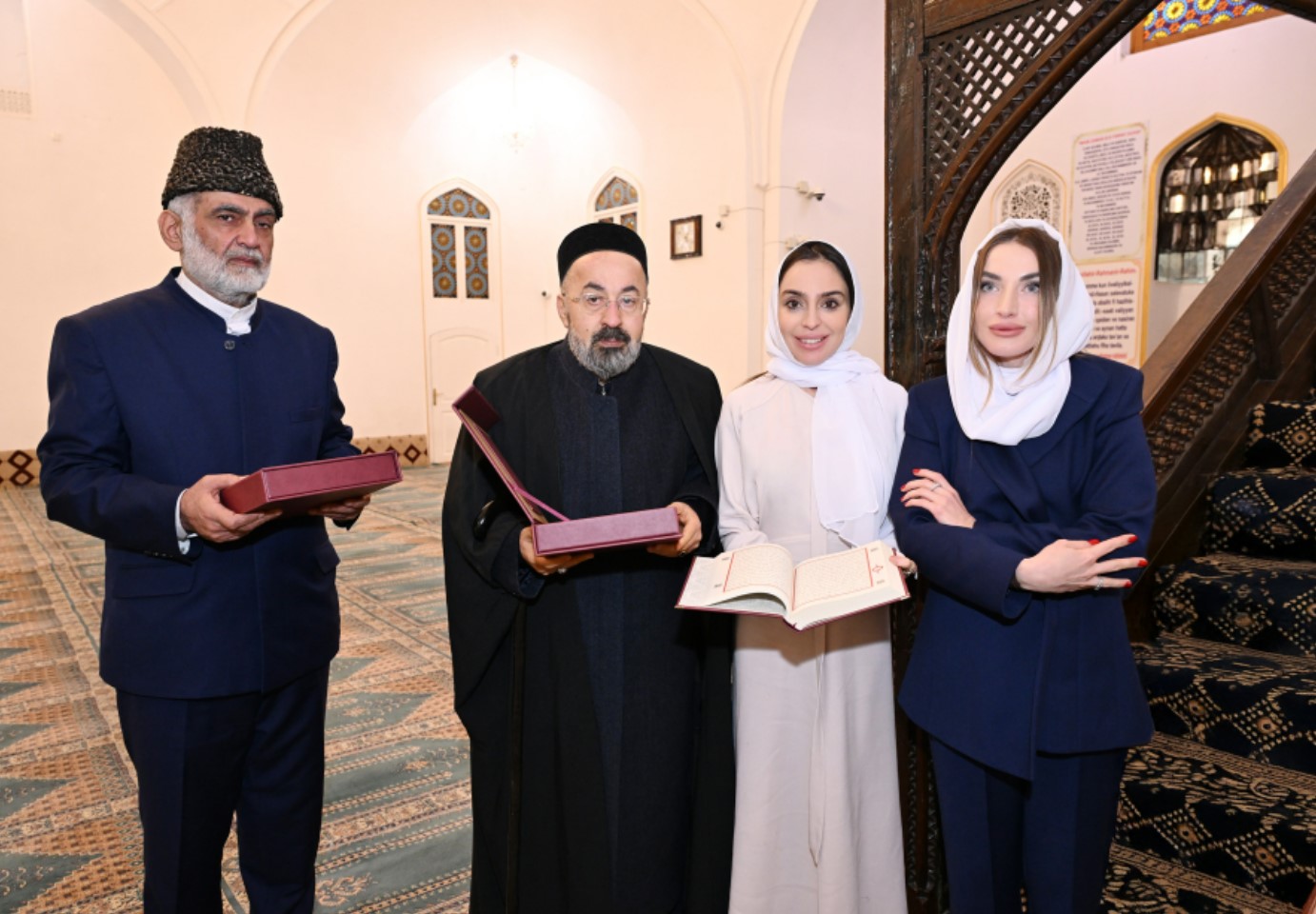 В Гяндже Лейла и Алена Алиевы ознакомились с культурным наследием XVII века