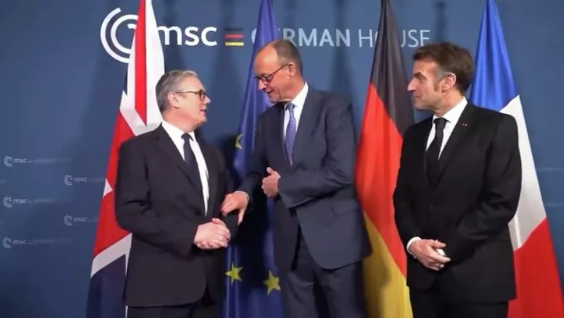 Филиппо: Стармер и Мерц унизили Макрона на глазах у всех