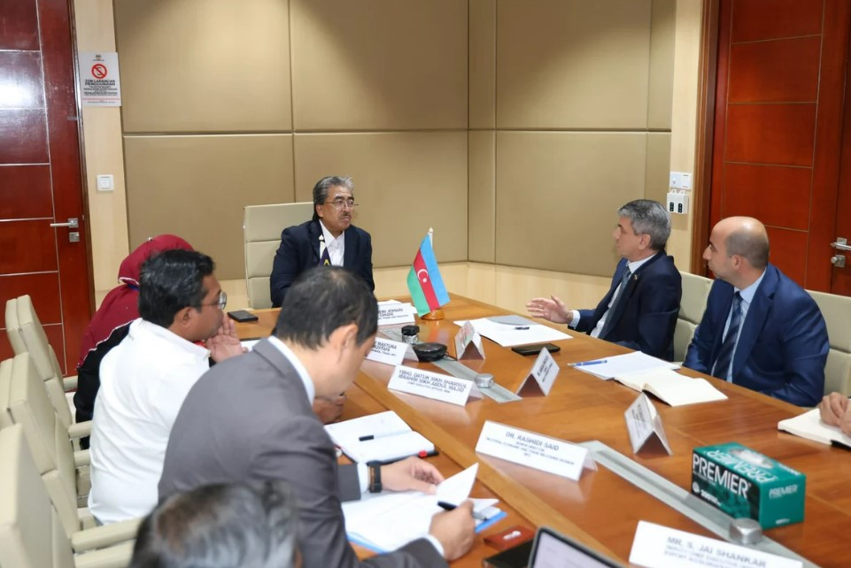 Азербайджан и Малайзия нацелены на расширение торгово-инвестиционного сотрудничества