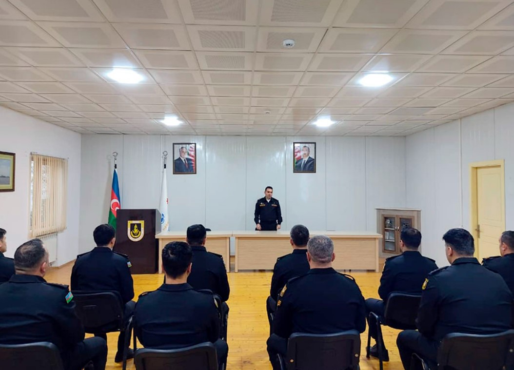 Память сквозь годы: в армии Азербайджана почтили память жертв Ходжалы