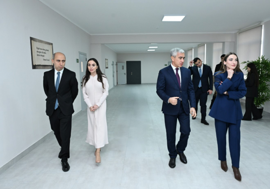 Лейла и Алена Алиевы стимулируют школьников к образованию и здоровому образу жизни