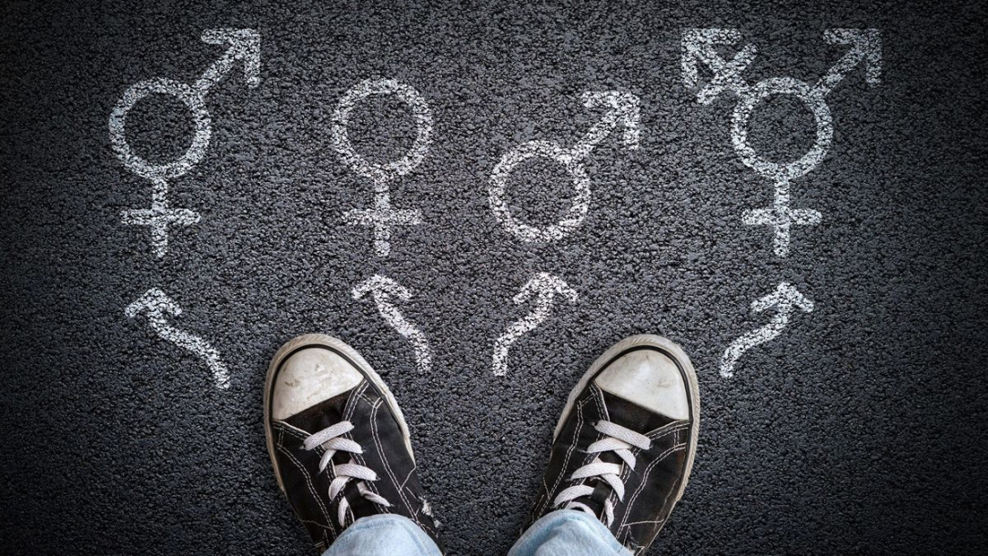 Жителям Кыргызстана запретят менять пол