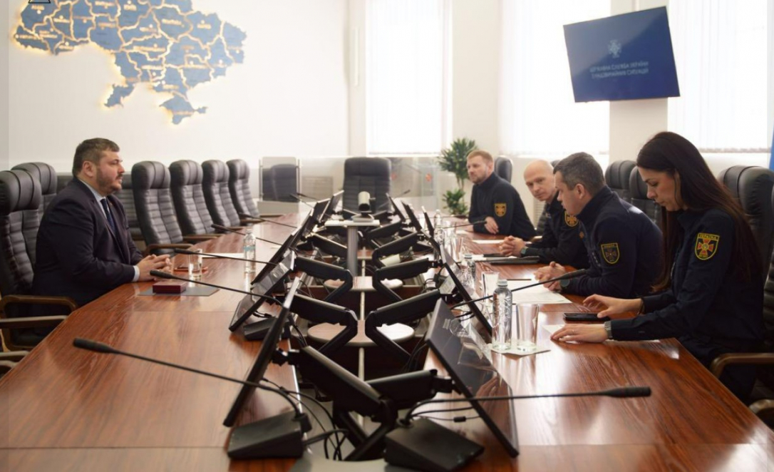 Азербайджан поддержал украинских спасателей необходимым оборудованием