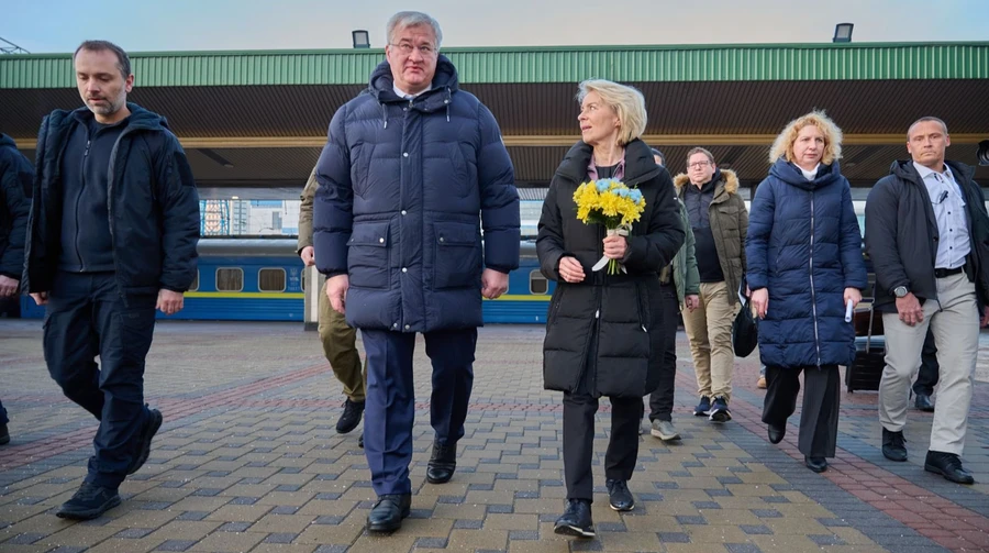 Фон дер Ляйен и Антониу Кошта прибыли в Киев